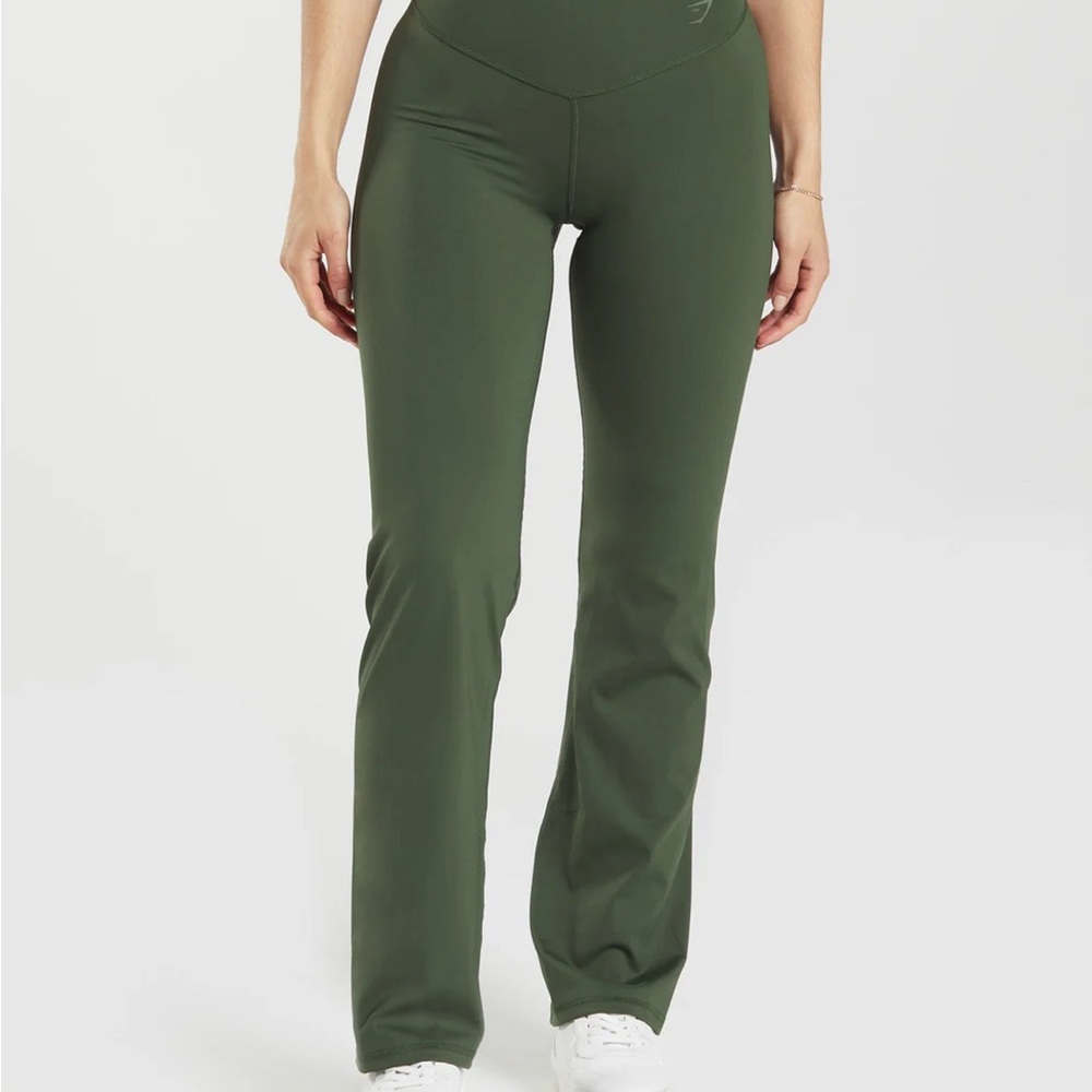 Elevated flare leggings